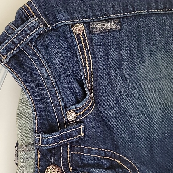 Silver Jeans - Picture 3 of 6